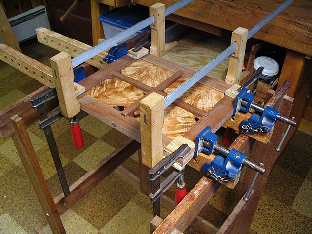 Gluing Lid